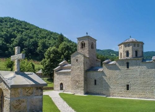 Manastir Đurđevi Stupovi – stubovi vere kroz vekove